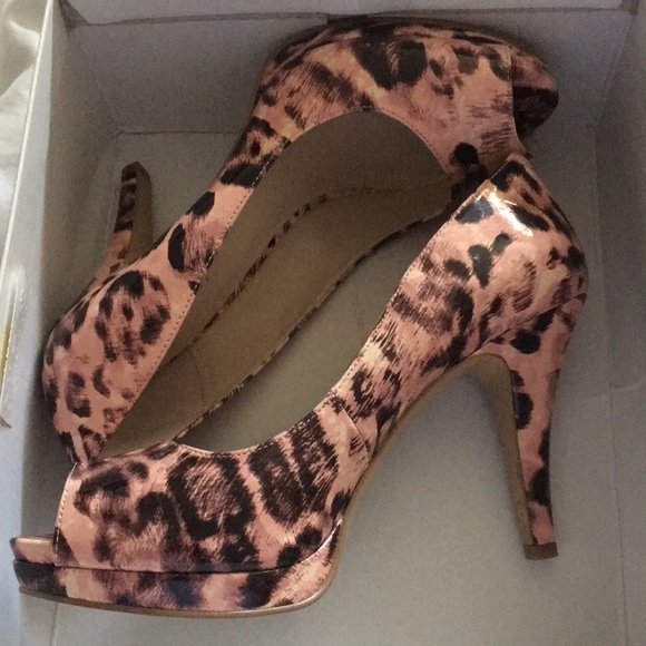 Size 6.5M Nine West pink & black mule New in box. - Picture 4 of 6